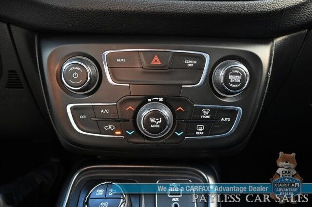 2020 Jeep Compass Trailhawk / 4X4 / Automatic / Premium Leather Trimmed Seats / Cruise Control / Apple CarPlay & Android Auto / Power Windows, Locks & Mirrors / Keyless Entry & Start / Back Up Cam / 30 MPG Anchorage AK