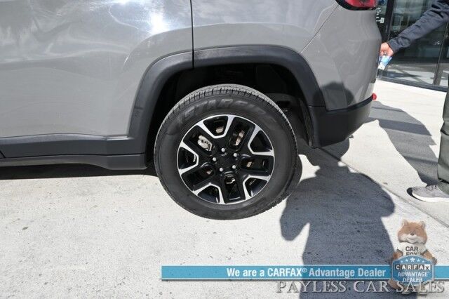 2020 Jeep Compass Trailhawk / 4X4 / Automatic / Premium Leather Trimmed Seats / Cruise Control / Apple CarPlay & Android Auto / Power Windows, Locks & Mirrors / Keyless Entry & Start / Back Up Camera / 30 MPG Anchorage AK