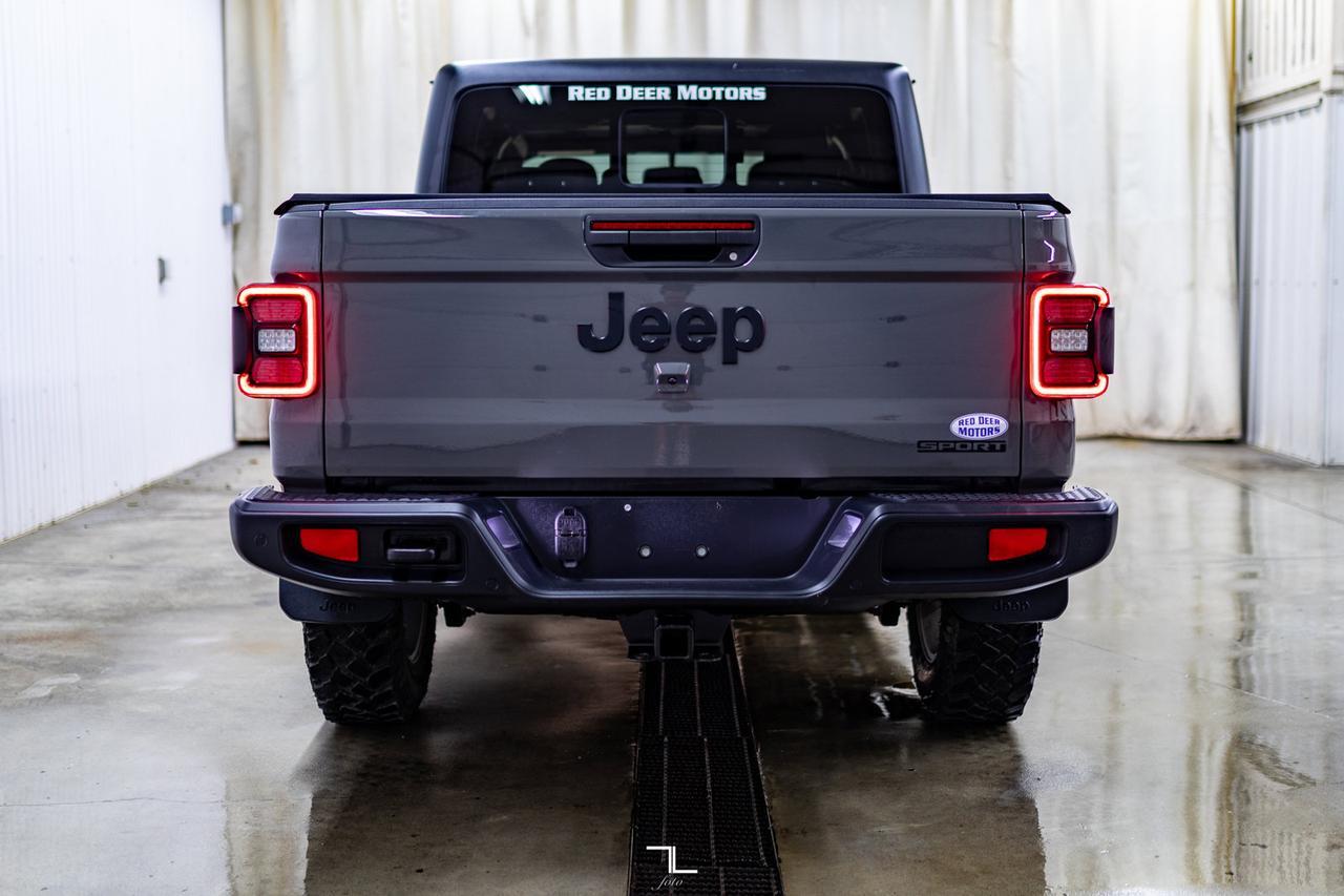 2020 Jeep Gladiator 4x4 Sport S BCam Red Deer AB