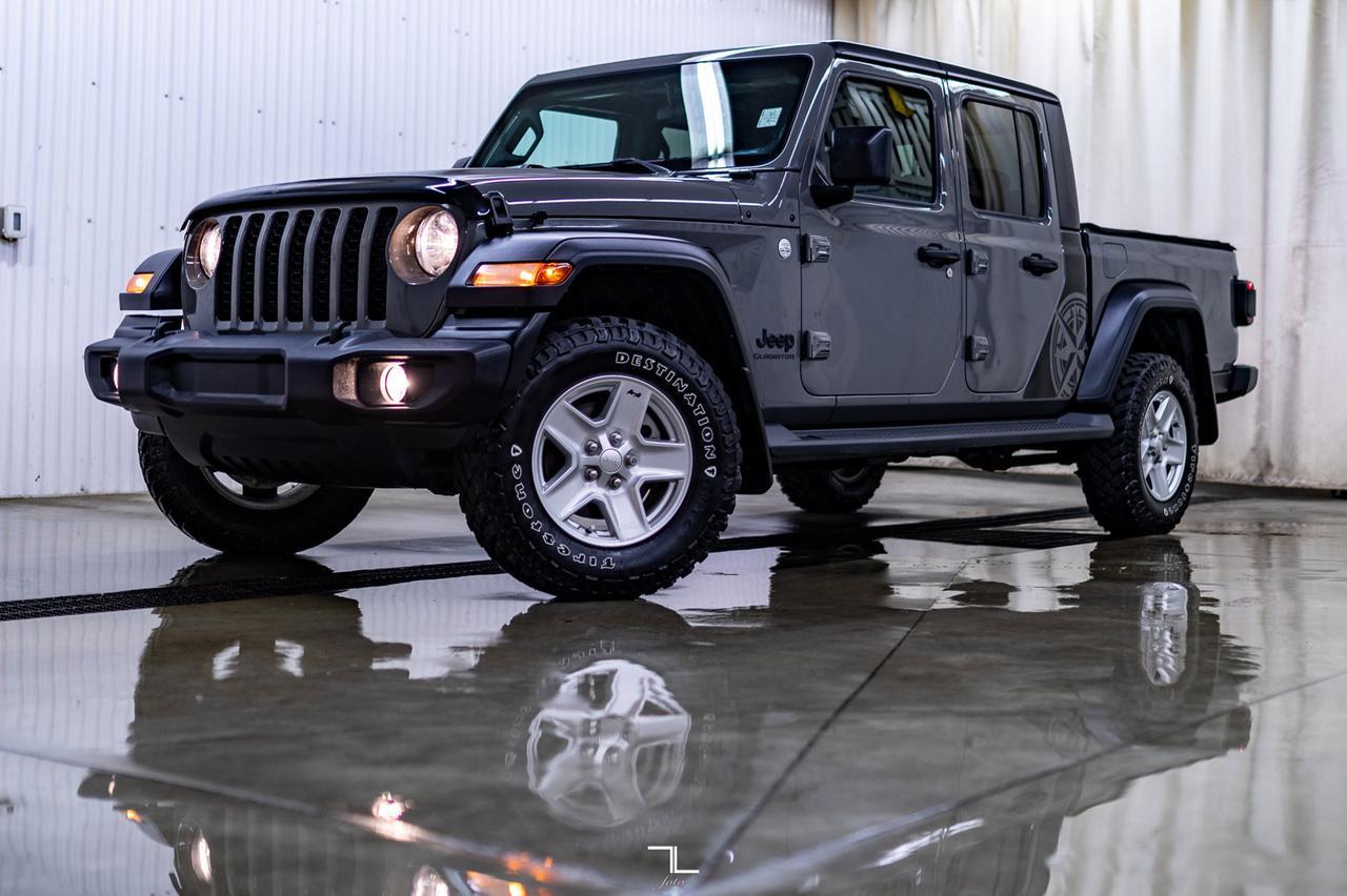 2020 Jeep Gladiator 4x4 Sport S BCam Red Deer AB