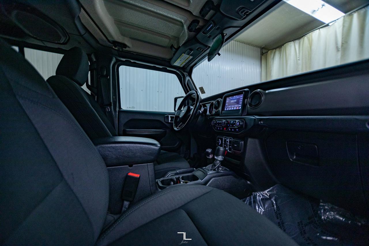 2020 Jeep Gladiator 4x4 Sport S BCam Red Deer AB