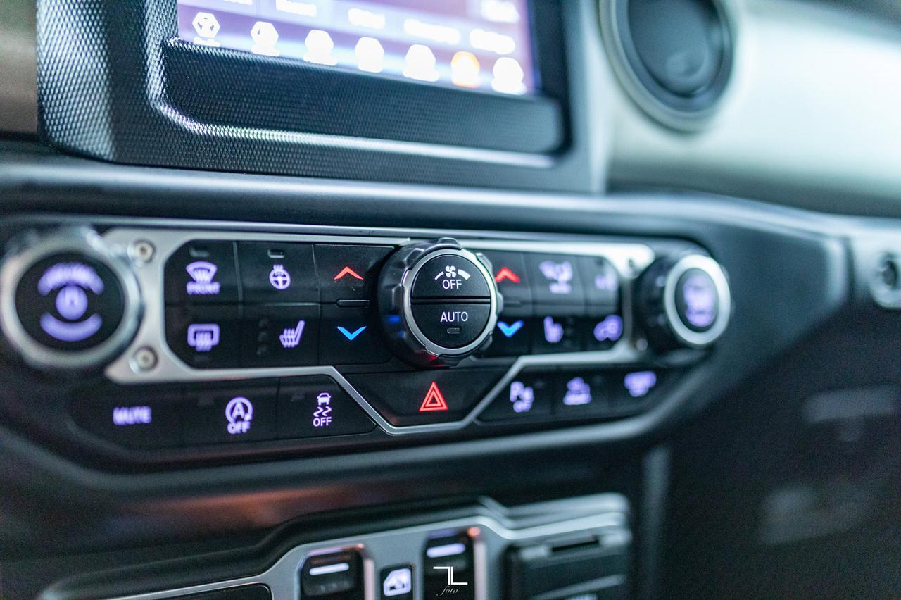 2020 Jeep Gladiator 4x4 Sport S BCam Red Deer AB