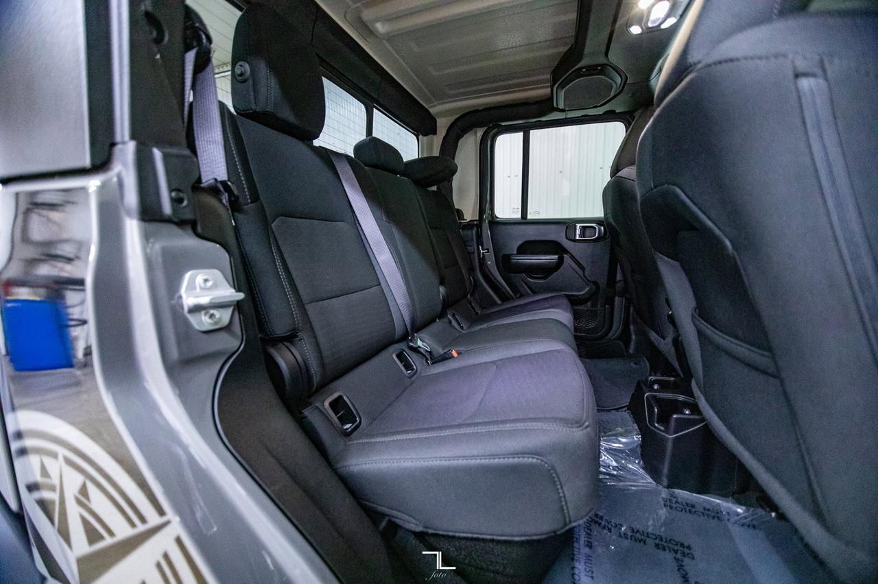 2020 Jeep Gladiator 4x4 Sport S BCam Red Deer AB