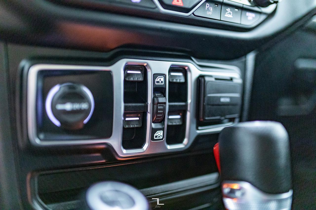 2020 Jeep Gladiator 4x4 Sport S BCam Red Deer AB