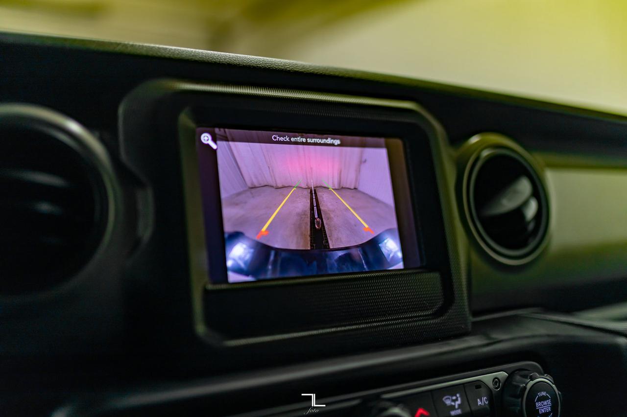 2020 Jeep Gladiator 4x4 Sport S BCam Red Deer AB