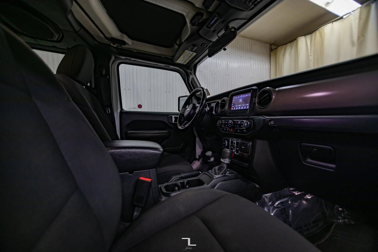 2020 Jeep Gladiator 4x4 Sport S BCam Red Deer AB