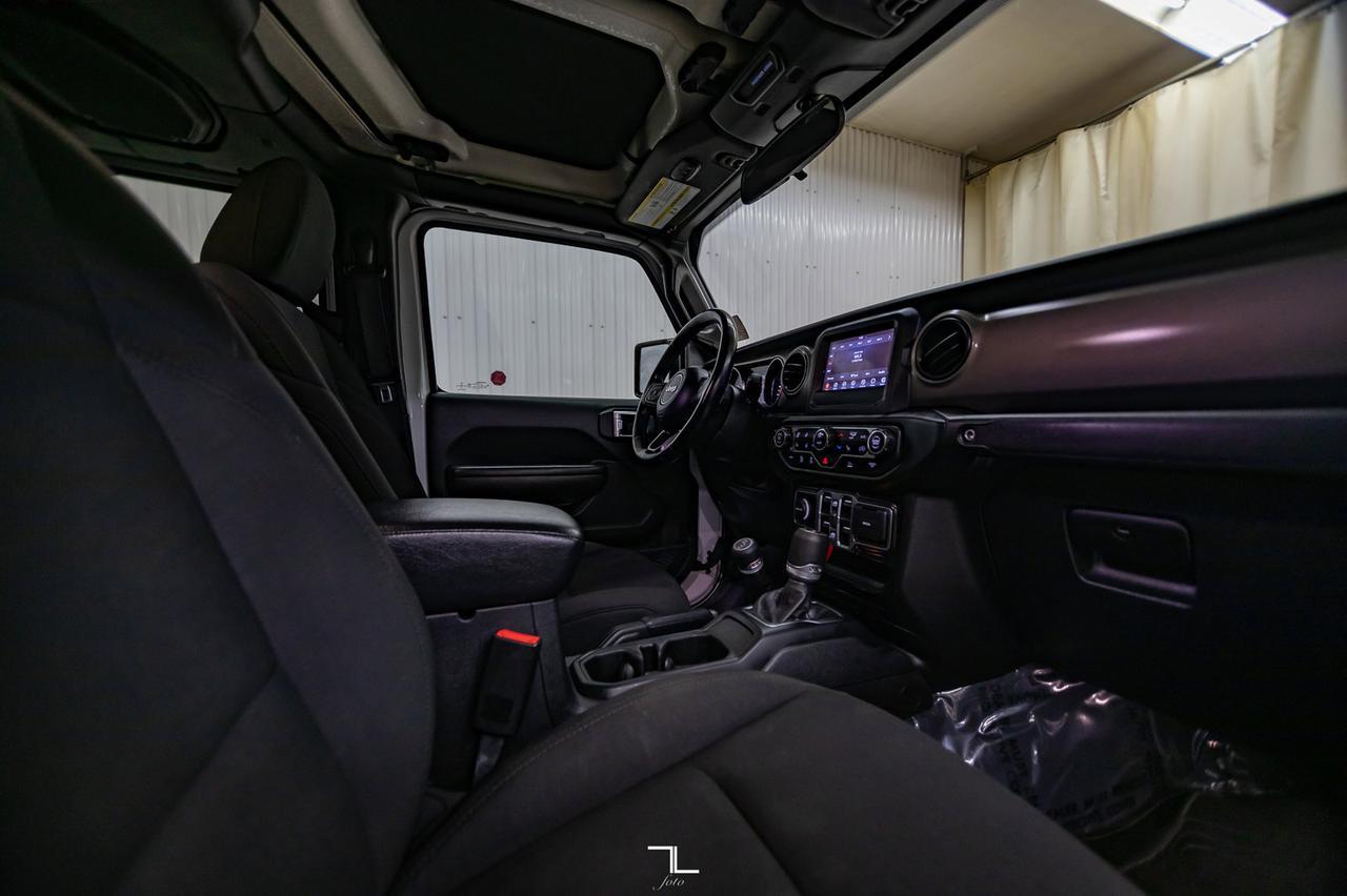 2020 Jeep Gladiator 4x4 Sport S BCam Red Deer AB