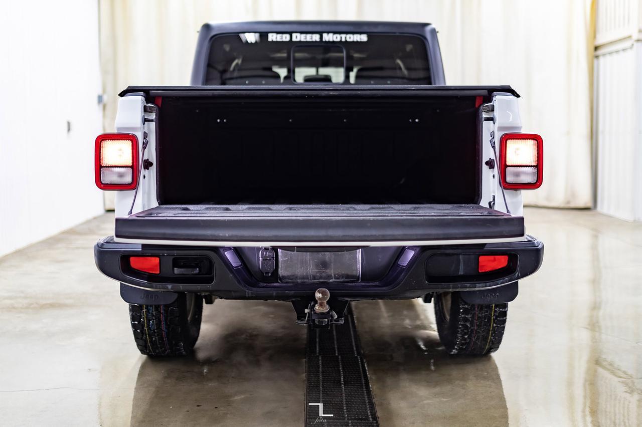 2020 Jeep Gladiator 4x4 Sport S BCam Red Deer AB