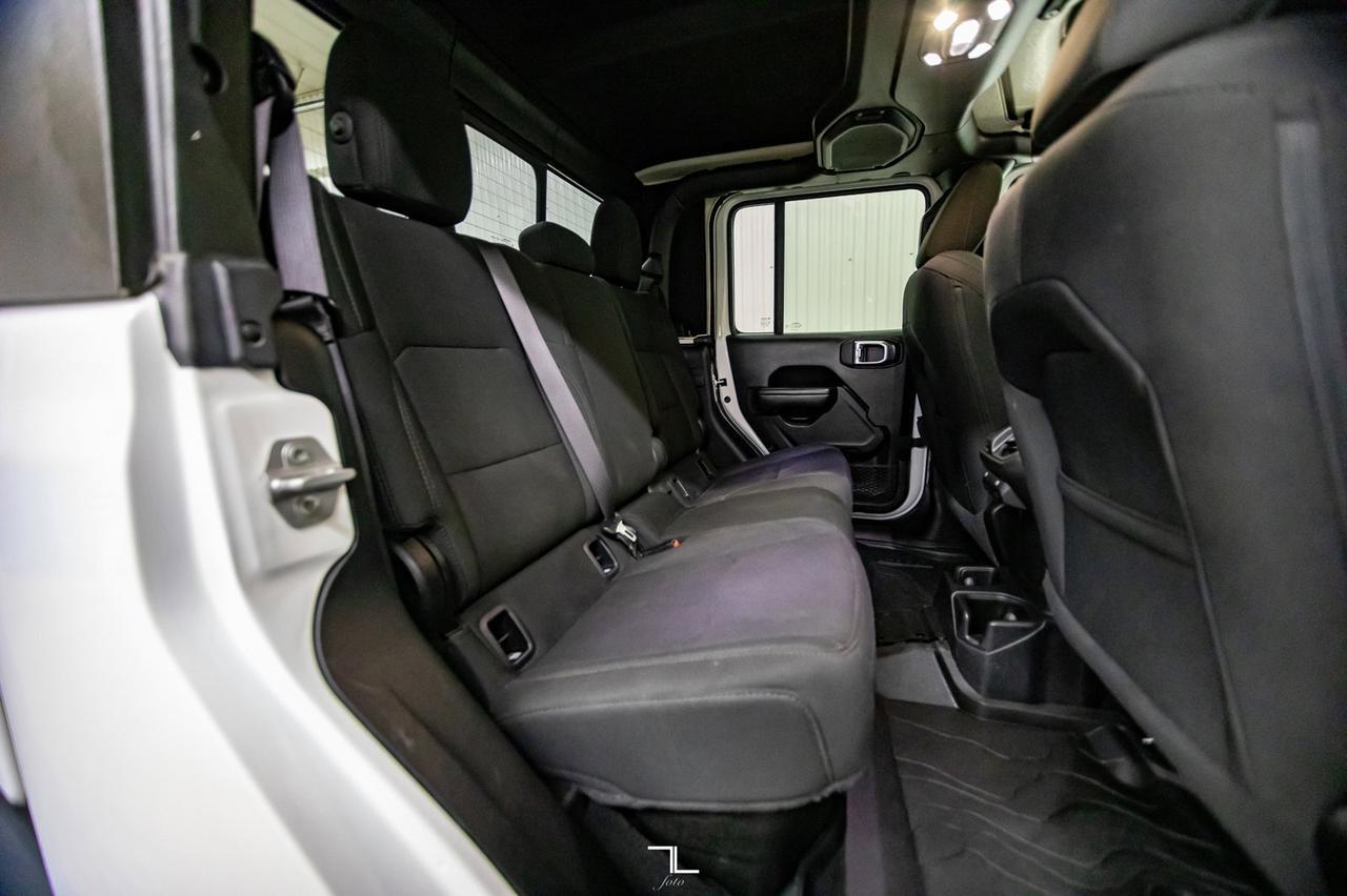 2020 Jeep Gladiator 4x4 Sport S BCam Red Deer AB