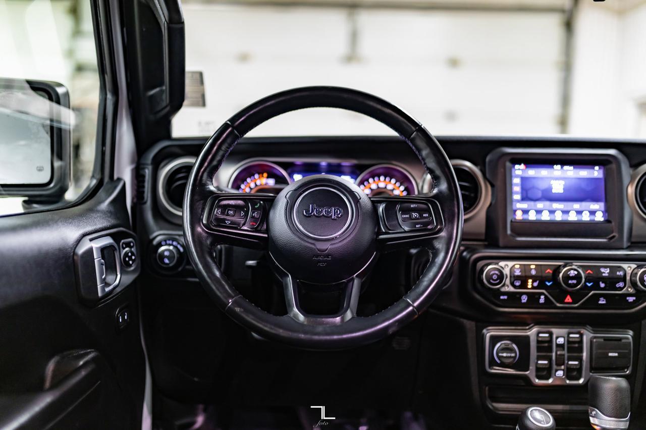 2020 Jeep Gladiator 4x4 Sport S BCam Red Deer AB