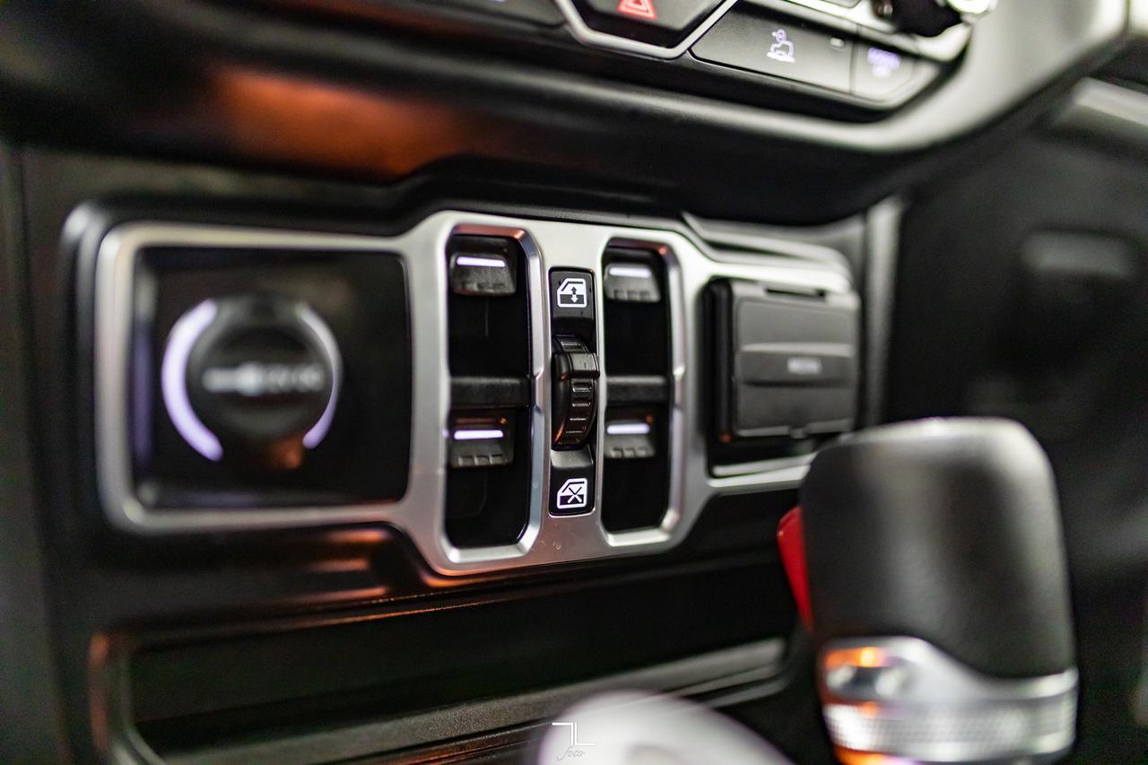 2020 Jeep Gladiator 4x4 Sport S BCam Red Deer AB