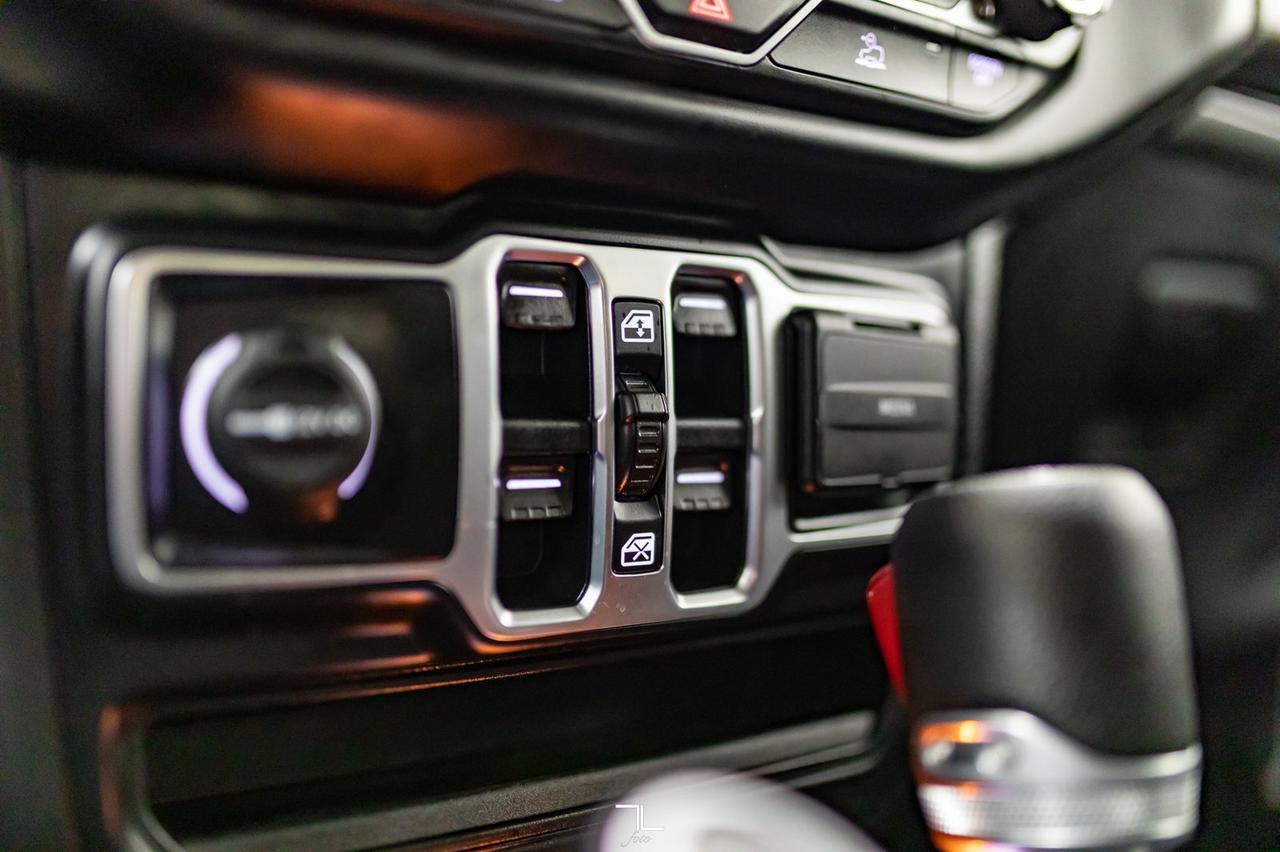 2020 Jeep Gladiator 4x4 Sport S BCam Red Deer AB