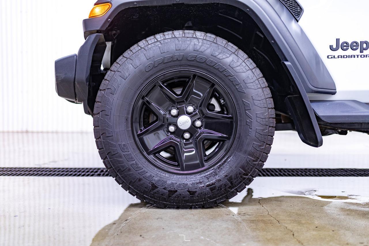2020 Jeep Gladiator 4x4 Sport S BCam Red Deer AB