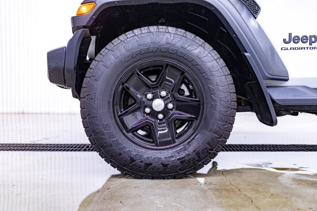 2020 Jeep Gladiator 4x4 Sport S BCam Red Deer AB