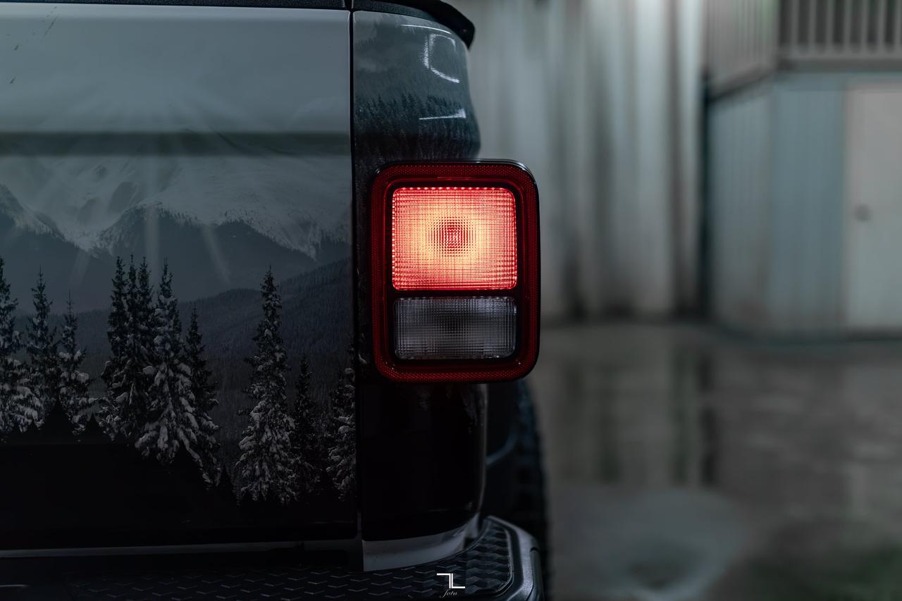 2020 Jeep Gladiator 4x4 Sport S Rocky Mountain Edition Winch BCam Red Deer AB