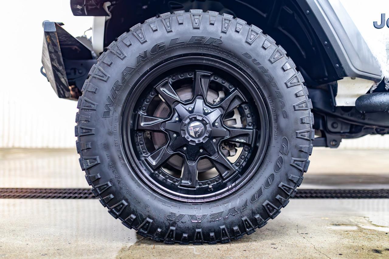 2020 Jeep Gladiator 4x4 Sport S Rocky Mountain Edition Winch BCam Red Deer AB