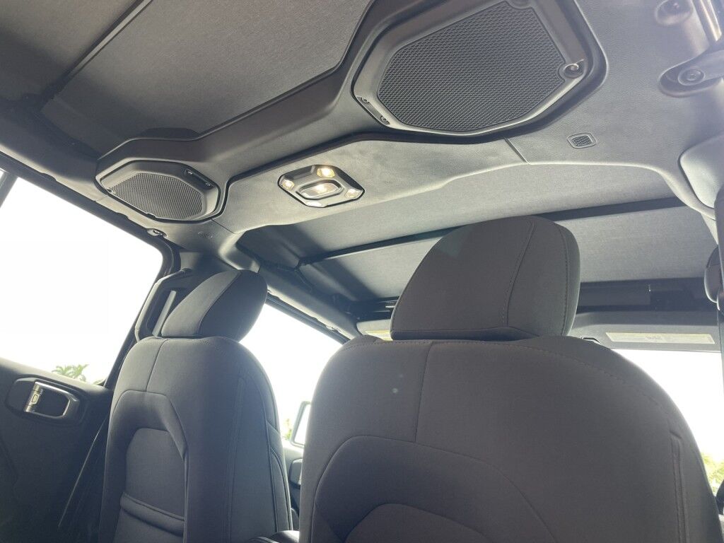 2020 Jeep Gladiator ALTITUDE~LOW MILES!!!!~ONLINE FINANCE AND SHIPPING AVAILABLE Sarasota FL