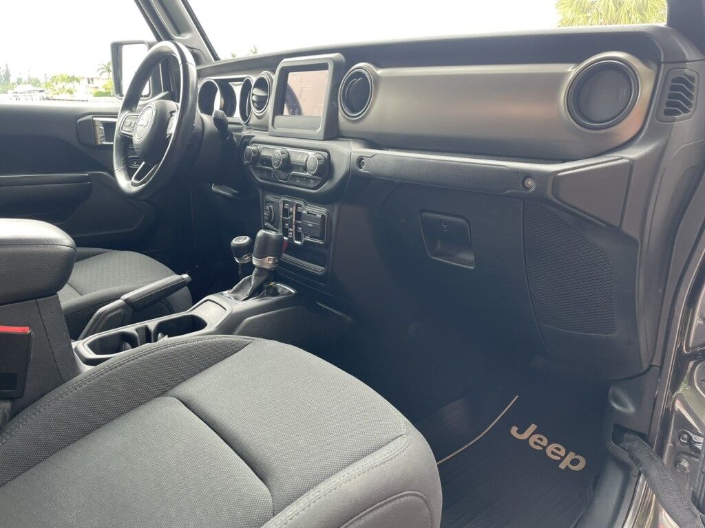 2020 Jeep Gladiator ALTITUDE~LOW MILES!!!!~ONLINE FINANCE AND SHIPPING AVAILABLE Sarasota FL