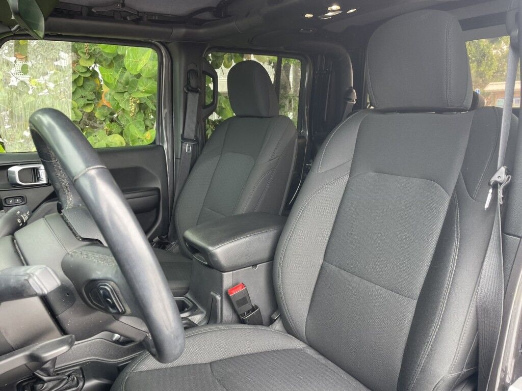 2020 Jeep Gladiator ALTITUDE~LOW MILES!!!!~ONLINE FINANCE AND SHIPPING AVAILABLE Sarasota FL