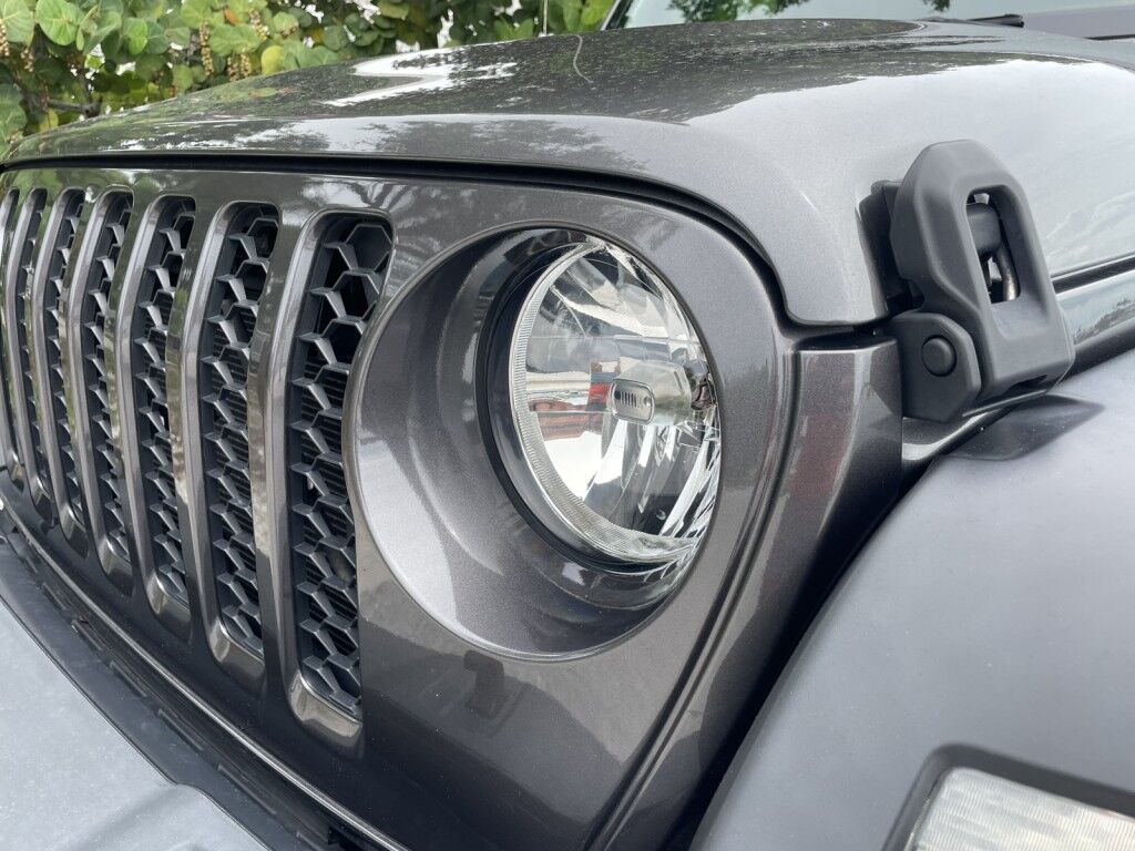 2020 Jeep Gladiator ALTITUDE~LOW MILES!!!!~ONLINE FINANCE AND SHIPPING AVAILABLE Sarasota FL