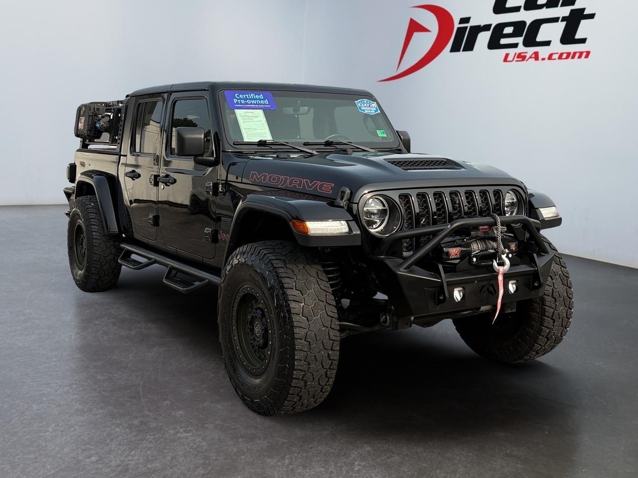 2020 Jeep Gladiator Mojave, AUTO START/STOP, PUSH BUTTON START, UCONNECT SYSTEM, NAVIGATION, APPLE CARPLAY/ANDROID AUTO, BACKUP CAMERA WITH PARKING SENSORS, LOW MILEAGE, CLEAN CARFAX, THIS JEEP IS READY TO RIDE!