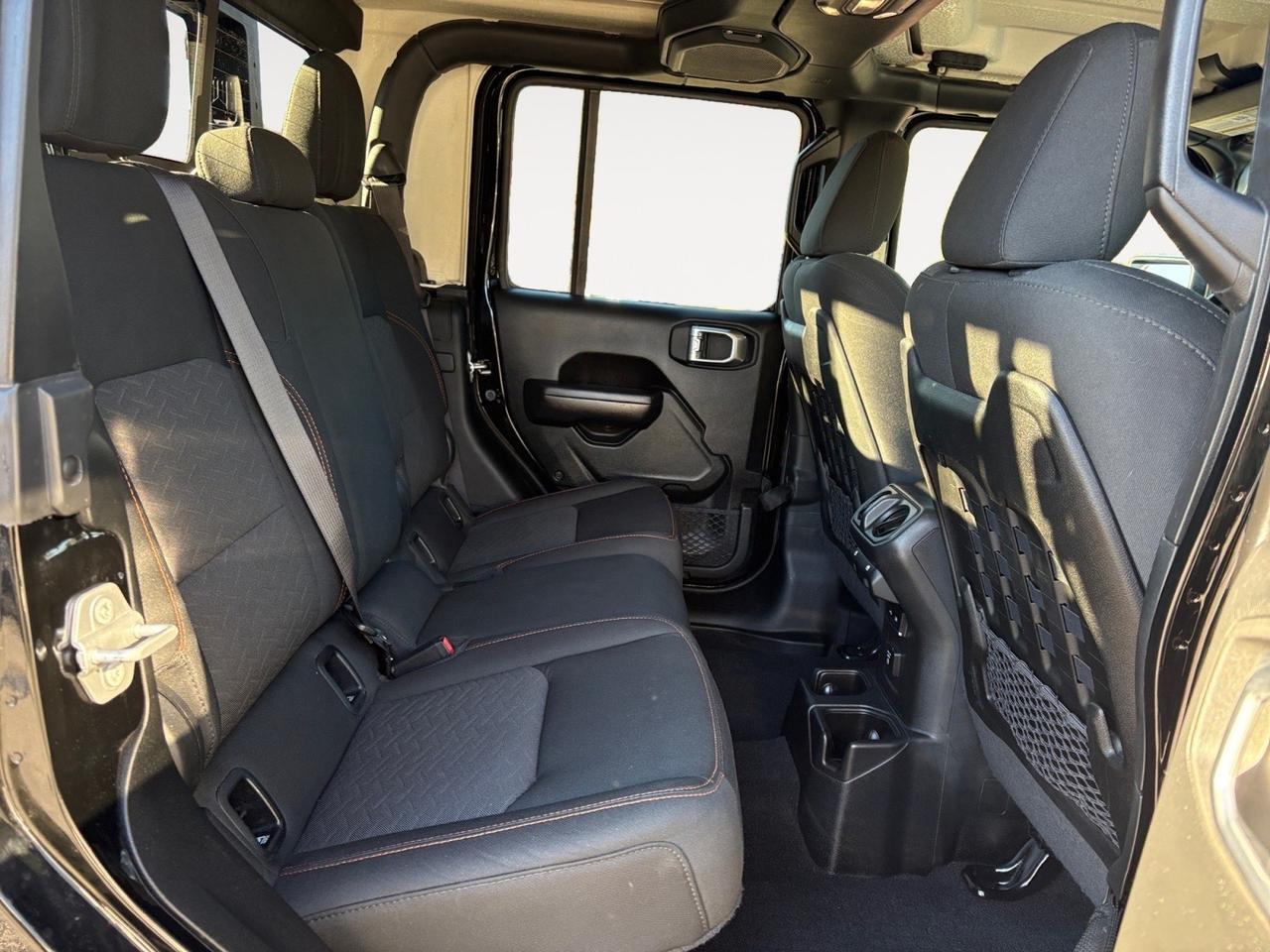 2020 Jeep Gladiator Mojave, PUSH BUTTON START, UCONNECT SYSTEM, NAVIGATION, APPLE CARPLAY/ANDROID AUTO, BACKUP CAMERA WITH PARKING SENSORS, LOW LOW MILEAGE, CLEAN CARFAX, THIS JEEP IS READY TO RIDE! Virginia Beach VA