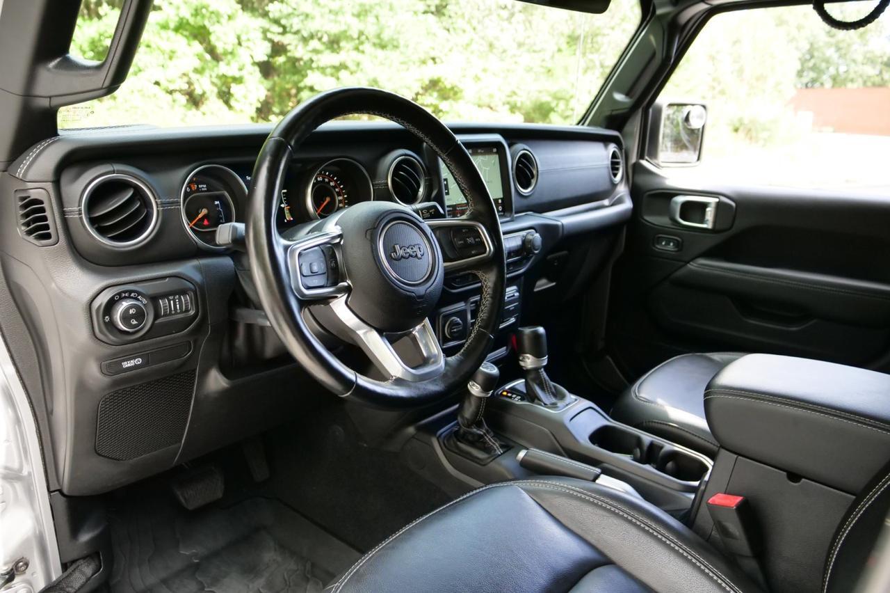 2020 Jeep Gladiator Overland 4X4 / UPGADES / LED Lighting / Heated Seats! Lincolnton NC