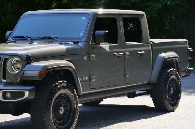 2020 Jeep Gladiator Overland 4X4 / Wheels & Tires / Heated Seats / LED Group! High Point NC
