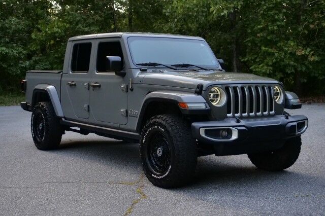 2020 Jeep Gladiator Overland 4X4 / Wheels & Tires / Heated Seats / LED Group! High Point NC