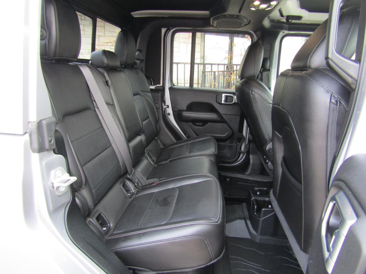 2020 Jeep Gladiator Overland 4x4 Grand Prairie TX