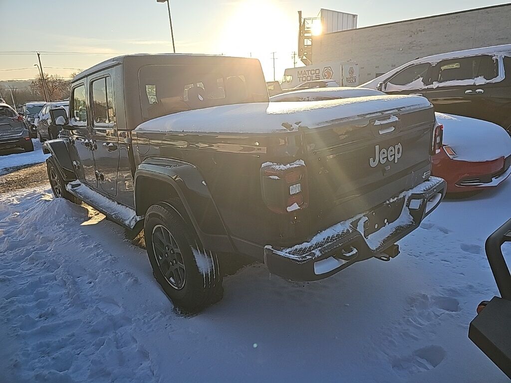 2020 Jeep Gladiator Overland Akron