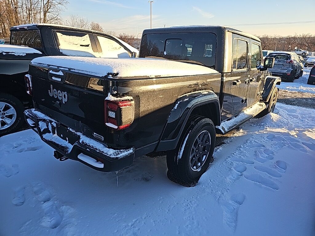 2020 Jeep Gladiator Overland Akron