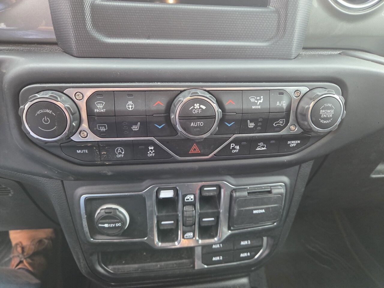 2020 Jeep Gladiator Overland Charlton MA