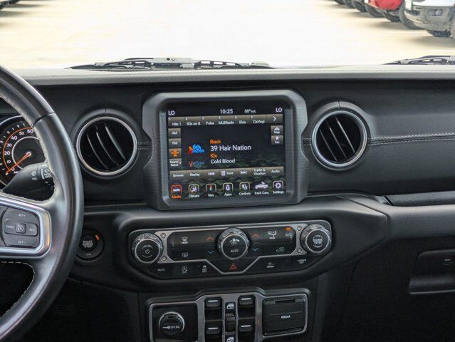 2020 Jeep Gladiator Overland Castroville TX