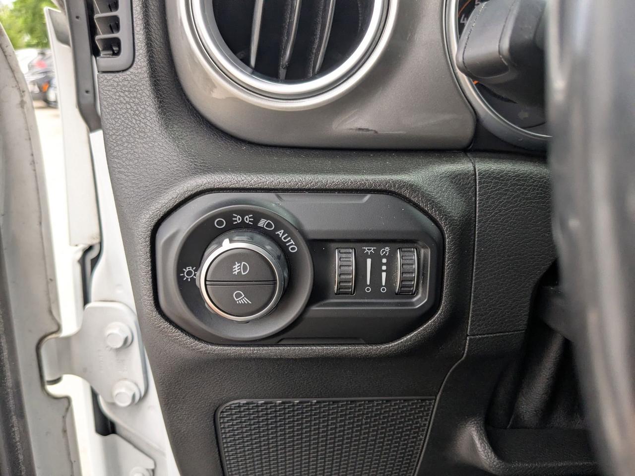 2020 Jeep Gladiator Overland San Antonio TX