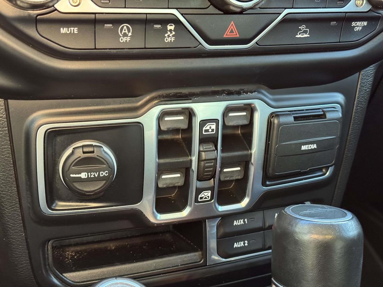 2020 Jeep Gladiator Overland Fredericksburg VA