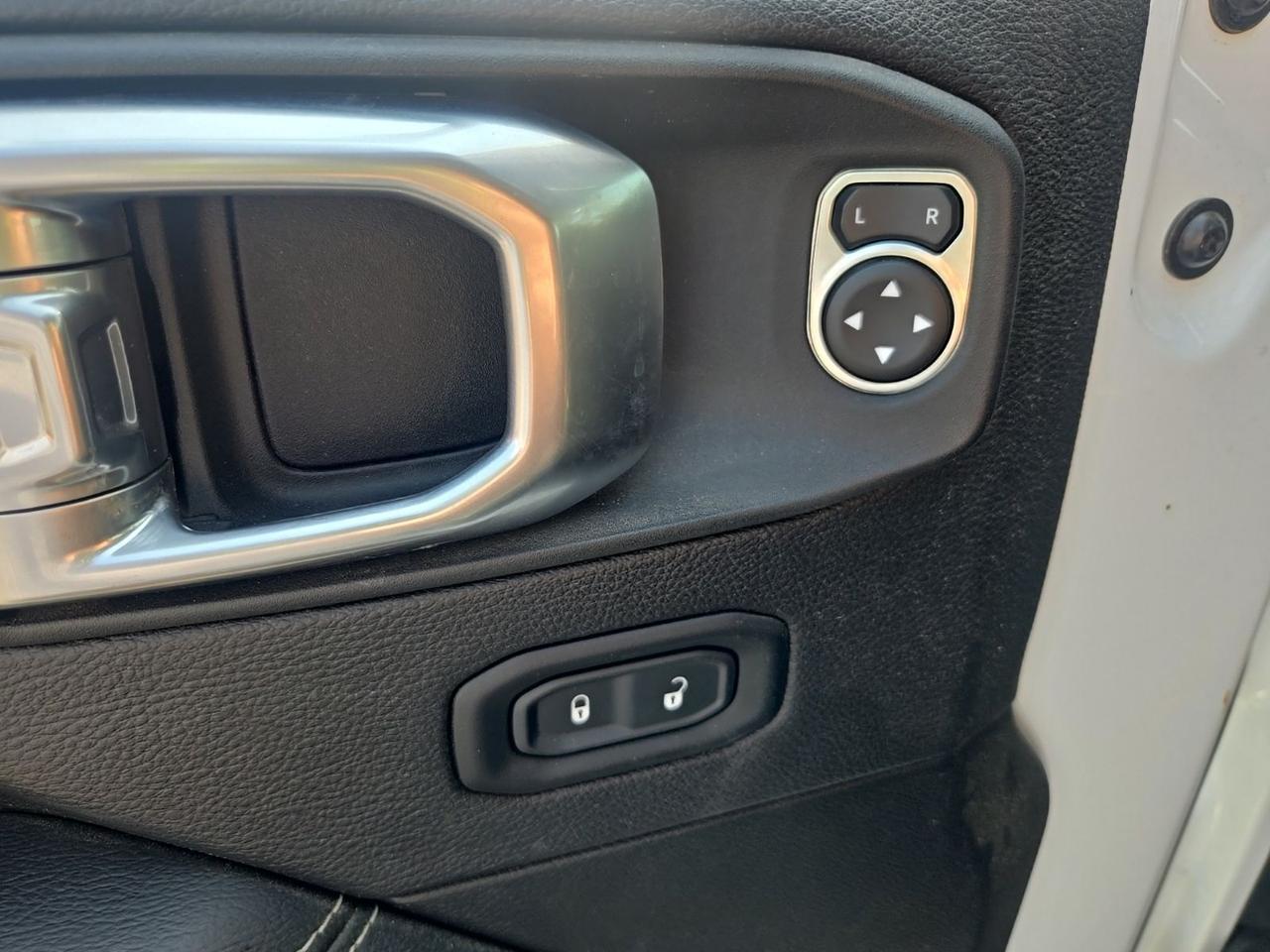 2020 Jeep Gladiator Overland Fredericksburg VA