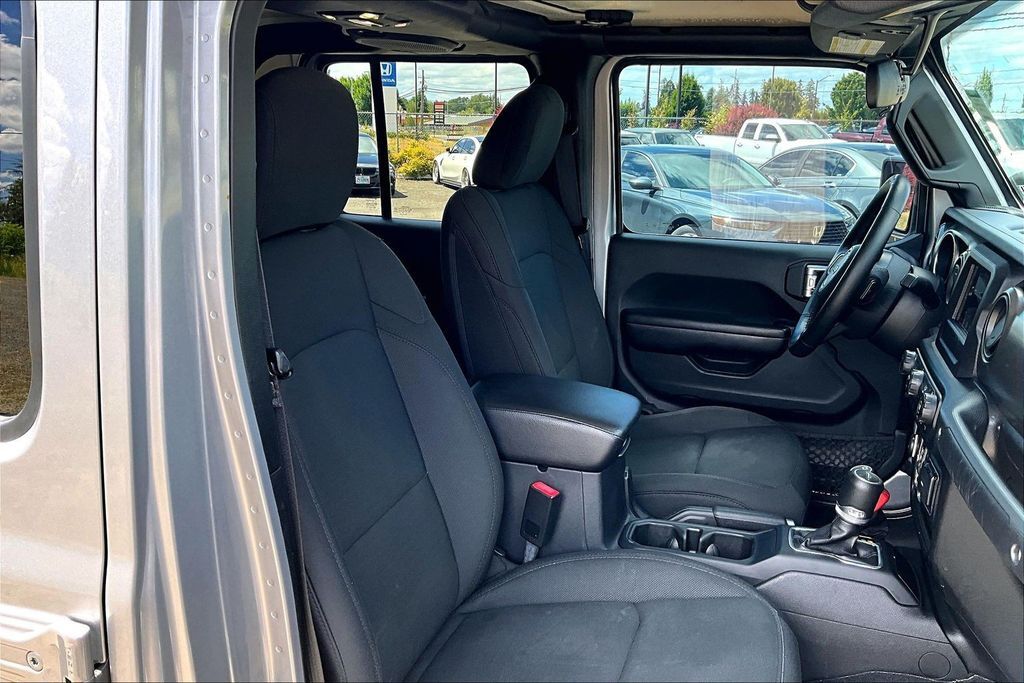 2020 Jeep Gladiator Sport OR