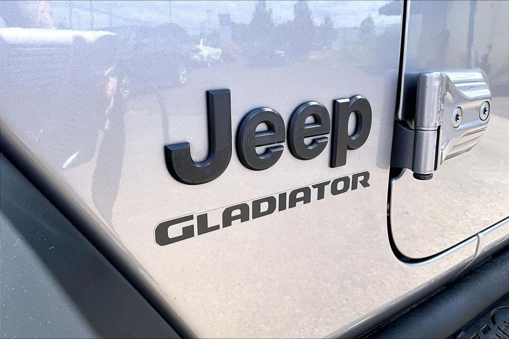 2020 Jeep Gladiator Sport OR