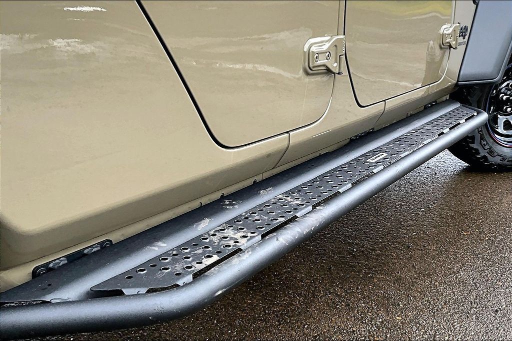 2020 Jeep Gladiator Sport OR