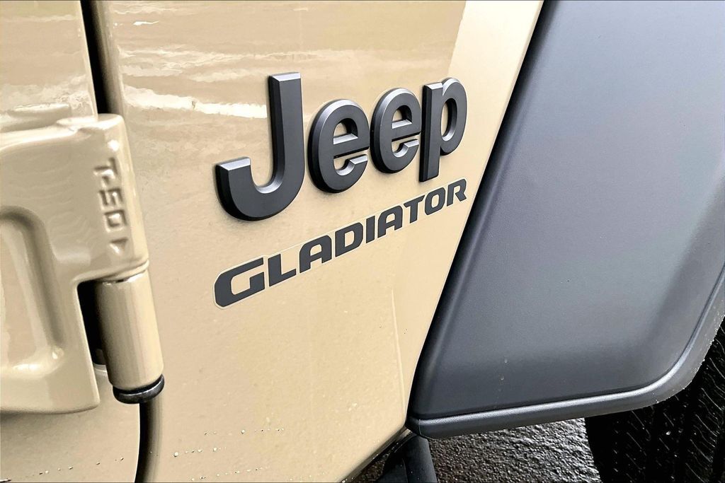 2020 Jeep Gladiator Sport OR