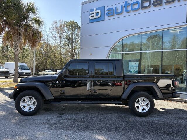 2020 Jeep Gladiator Sport