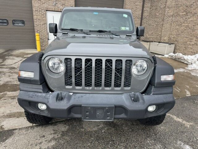 2020 Jeep Gladiator Sport North Versailles PA