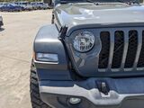 2020 Jeep Gladiator Sport Oshkosh WI