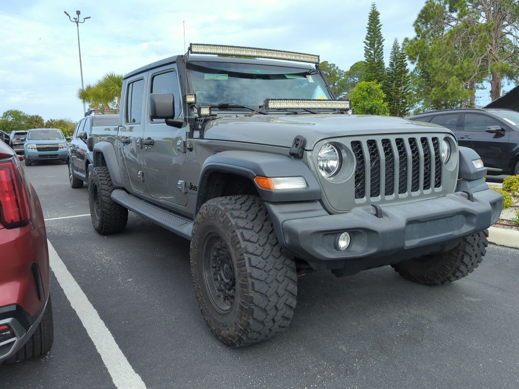 2020 Jeep Gladiator Sport Oshkosh WI