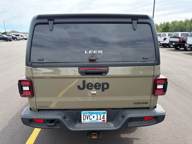 2020 Jeep Gladiator Sport Pine River MN