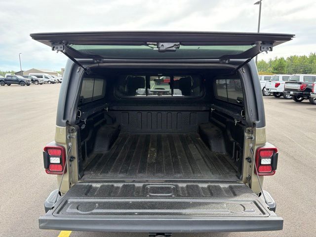 2020 Jeep Gladiator Sport Pine River MN