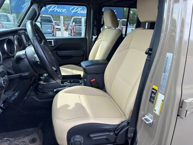 2020 Jeep Gladiator Sport Pine River MN