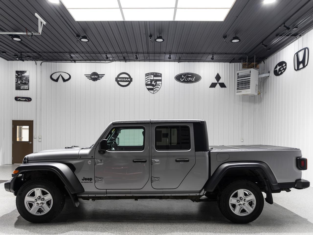 2020 Jeep Gladiator Sport S 4WD Cranberry PA