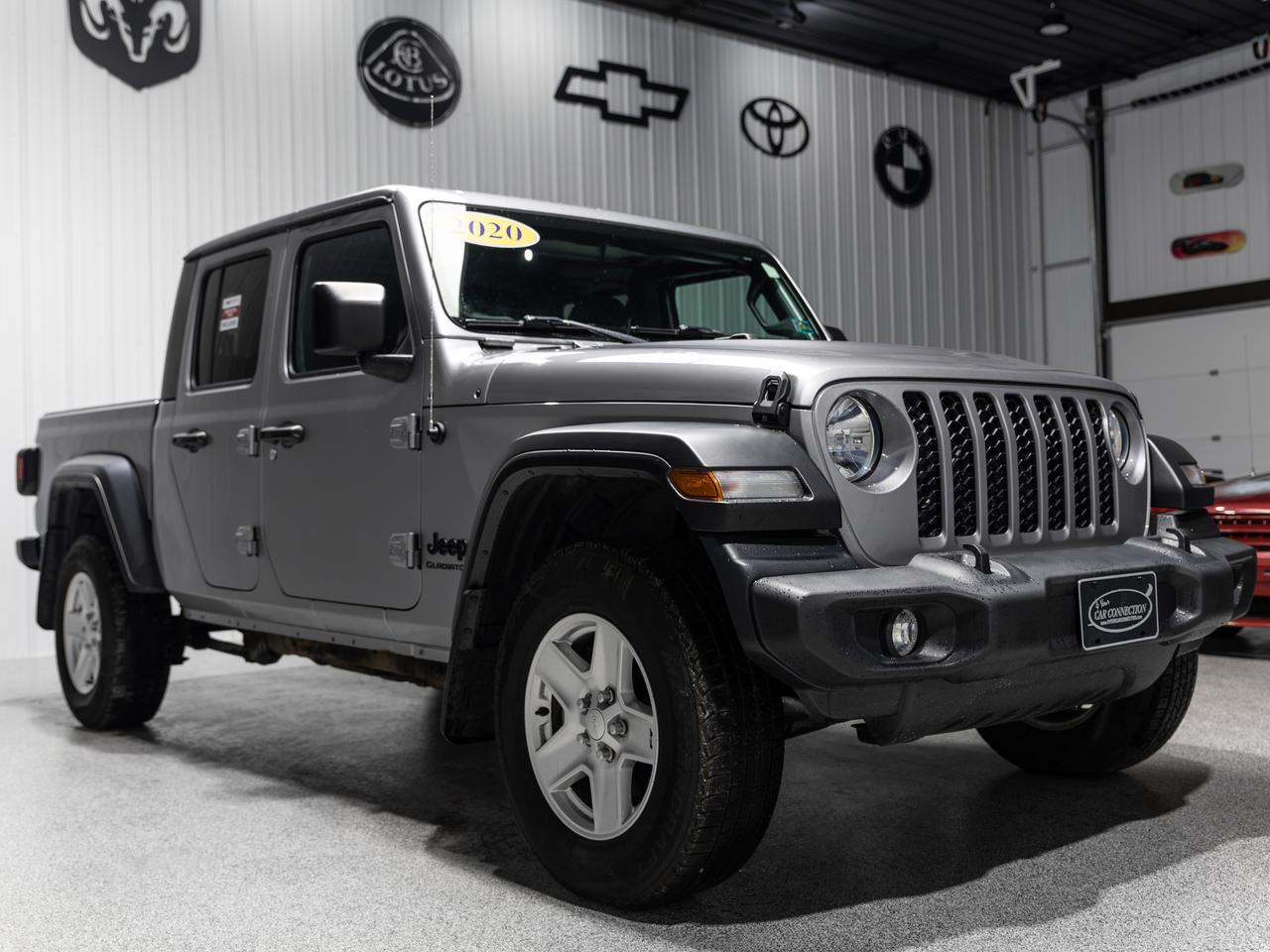 2020 Jeep Gladiator Sport S 4WD Cranberry PA